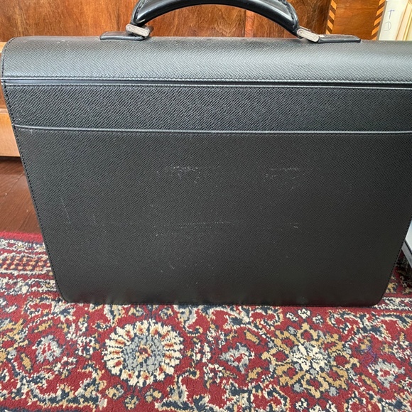 Louis Vuitton Taiga Men Briefcase - Picture 6 of 13